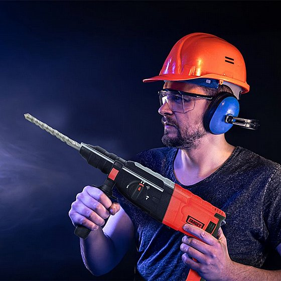 ������ 28 �"� ���� ����� 850W ���� TARGET EH850 SDS PLUS